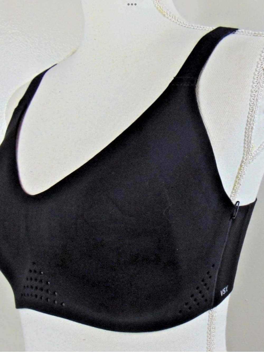 VSX Featherweight V-Neck Sports Bra Women's Size Large Black